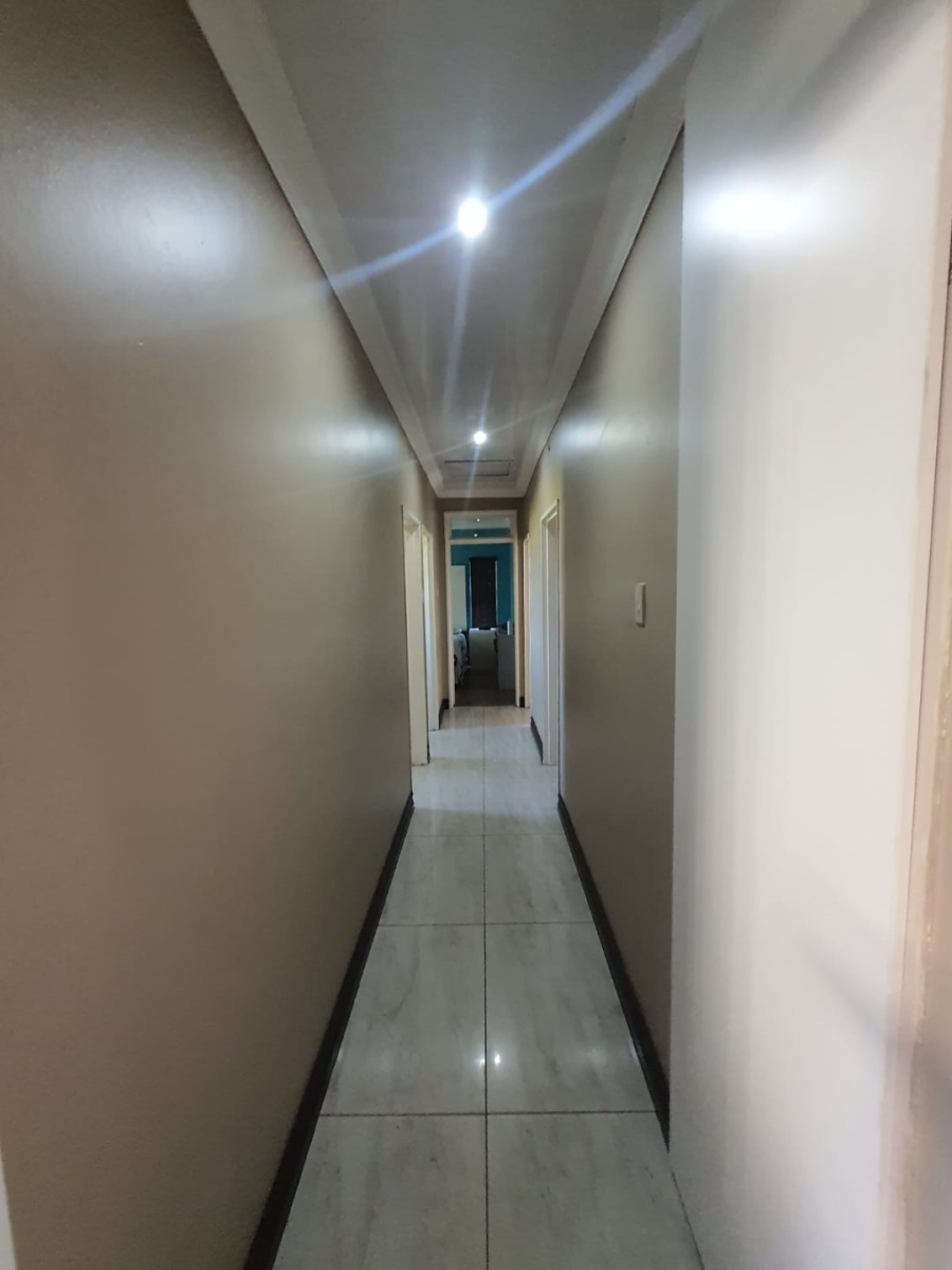 3 Bedroom Property for Sale in Vanderbijlpark SE 6 Gauteng