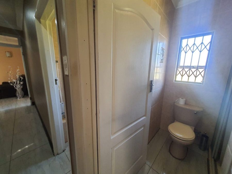 3 Bedroom Property for Sale in Vanderbijlpark SE 6 Gauteng
