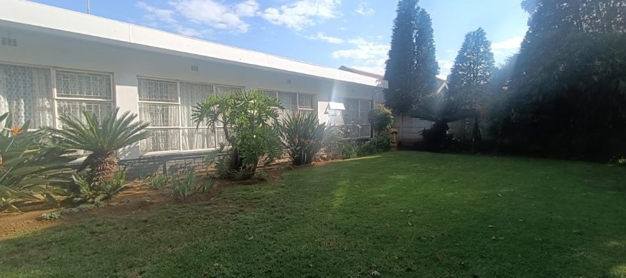 5 Bedroom Property for Sale in Vanderbijlpark SE 7 Gauteng