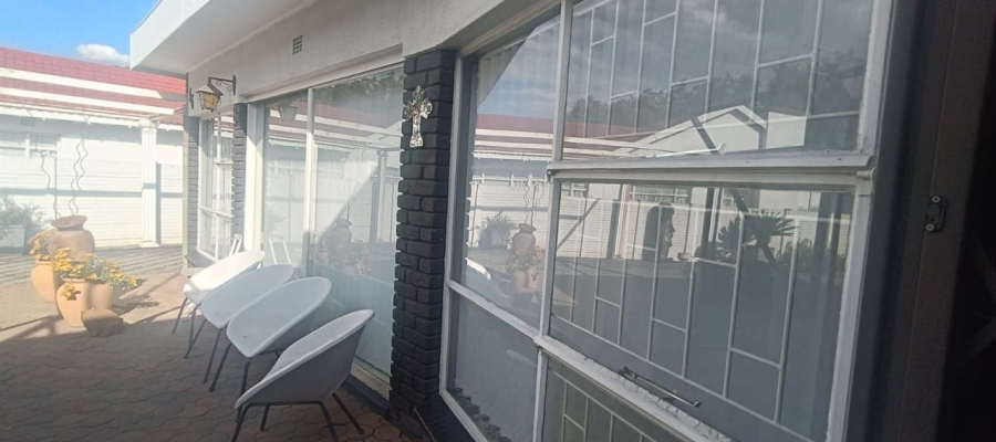 5 Bedroom Property for Sale in Vanderbijlpark SE 7 Gauteng