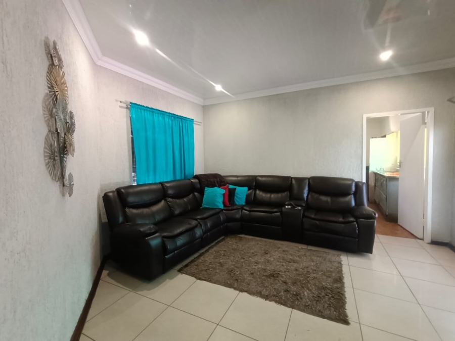 4 Bedroom Property for Sale in Vanderbijlpark SE 7 Gauteng