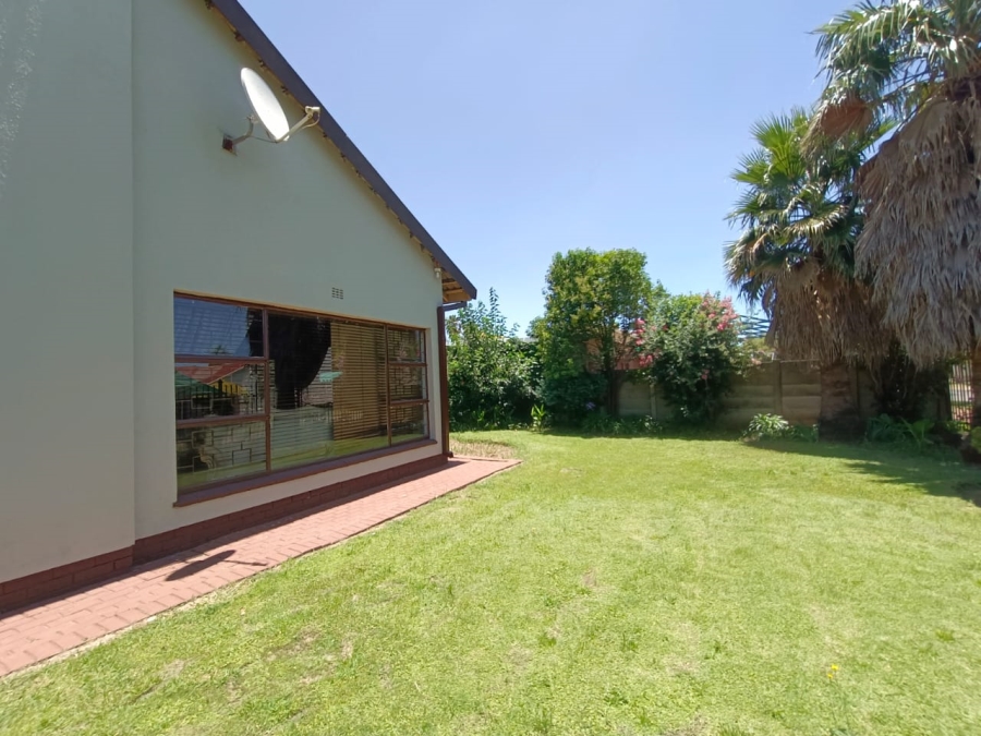 4 Bedroom Property for Sale in Vanderbijlpark SE 7 Gauteng