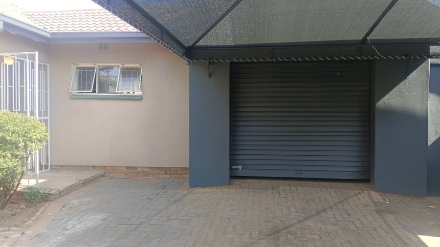 3 Bedroom Property for Sale in Vanderbijlpark SE 6 Gauteng