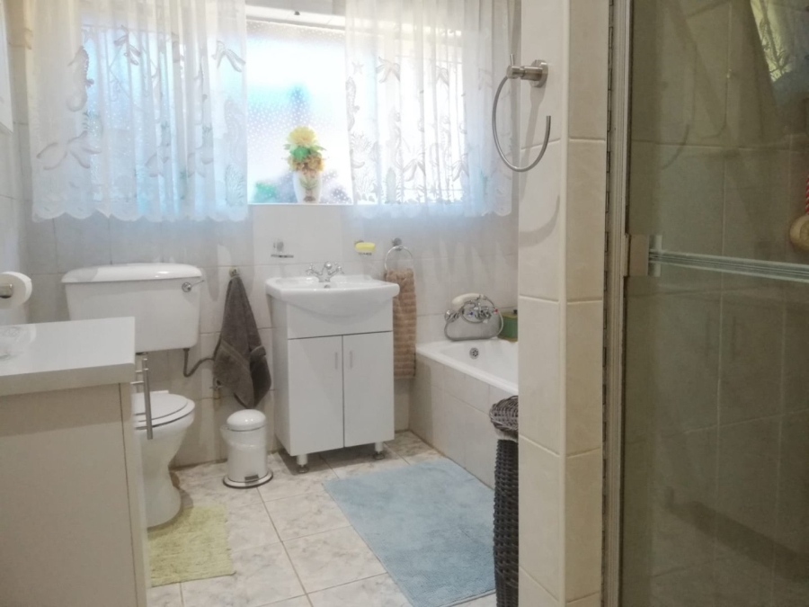 3 Bedroom Property for Sale in Arcon Park Gauteng