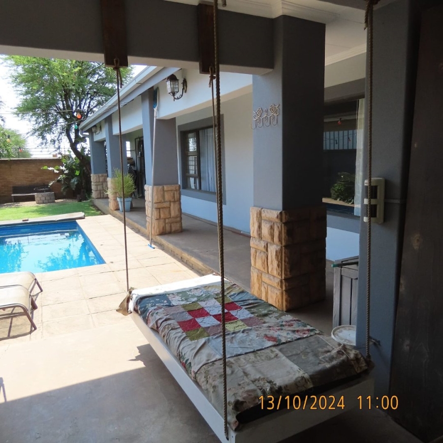 4 Bedroom Property for Sale in Vanderbijlpark SE 8 Gauteng