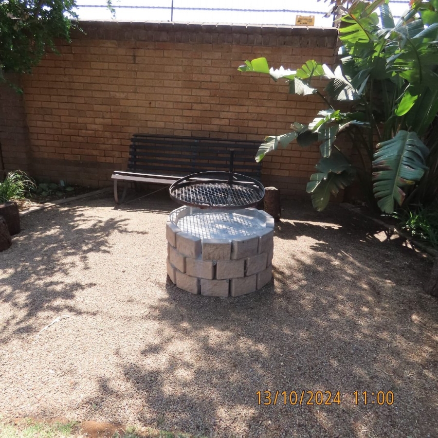 4 Bedroom Property for Sale in Vanderbijlpark SE 8 Gauteng