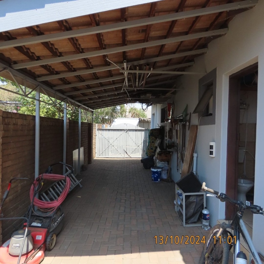 4 Bedroom Property for Sale in Vanderbijlpark SE 8 Gauteng