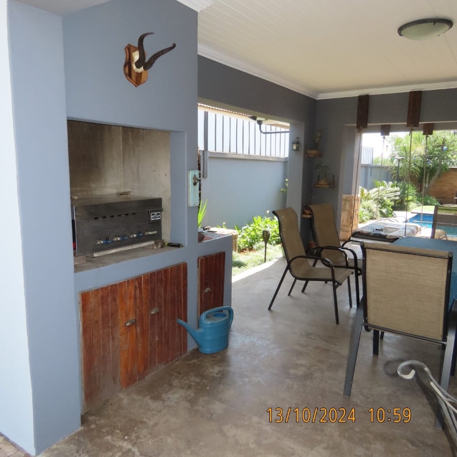 4 Bedroom Property for Sale in Vanderbijlpark SE 8 Gauteng