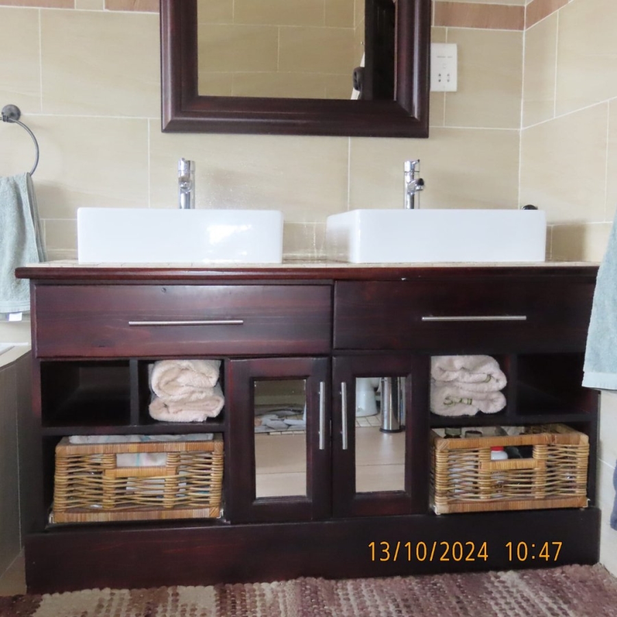 4 Bedroom Property for Sale in Vanderbijlpark SE 8 Gauteng