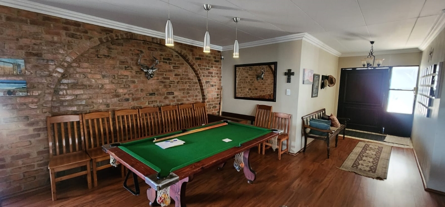 4 Bedroom Property for Sale in Vanderbijlpark SE 8 Gauteng