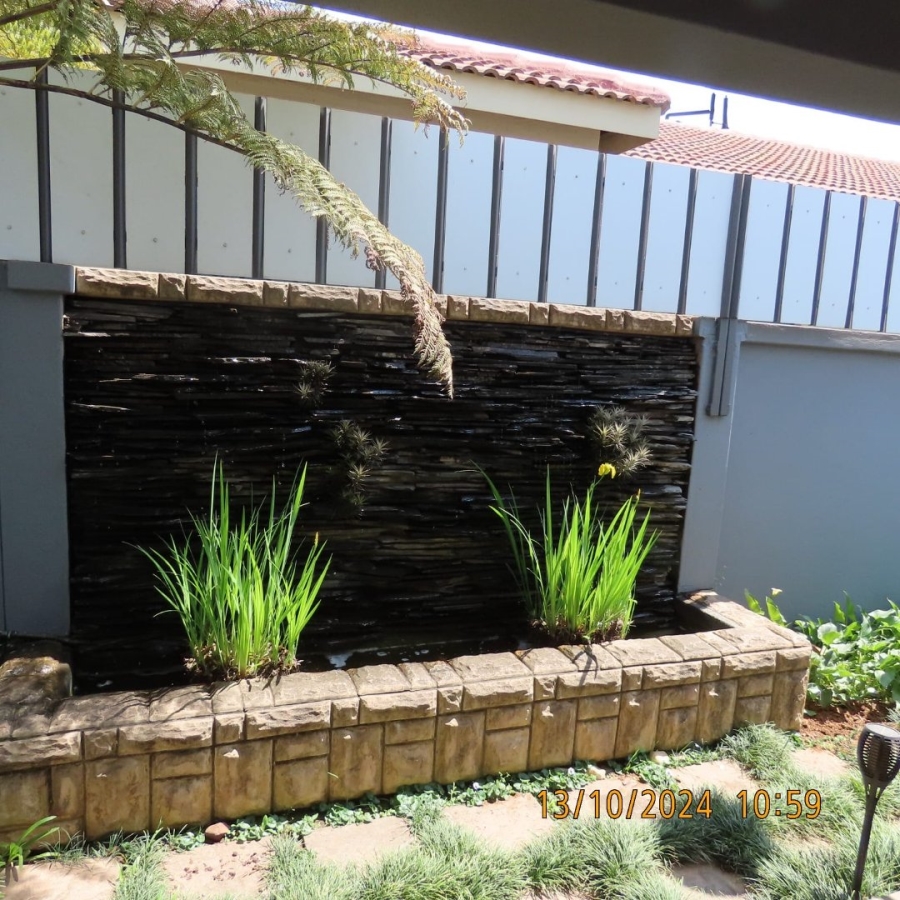4 Bedroom Property for Sale in Vanderbijlpark SE 8 Gauteng