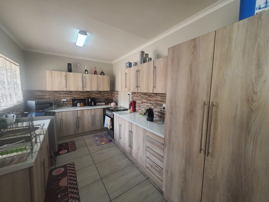 3 Bedroom Property for Sale in Vanderbijlpark SE 6 Gauteng