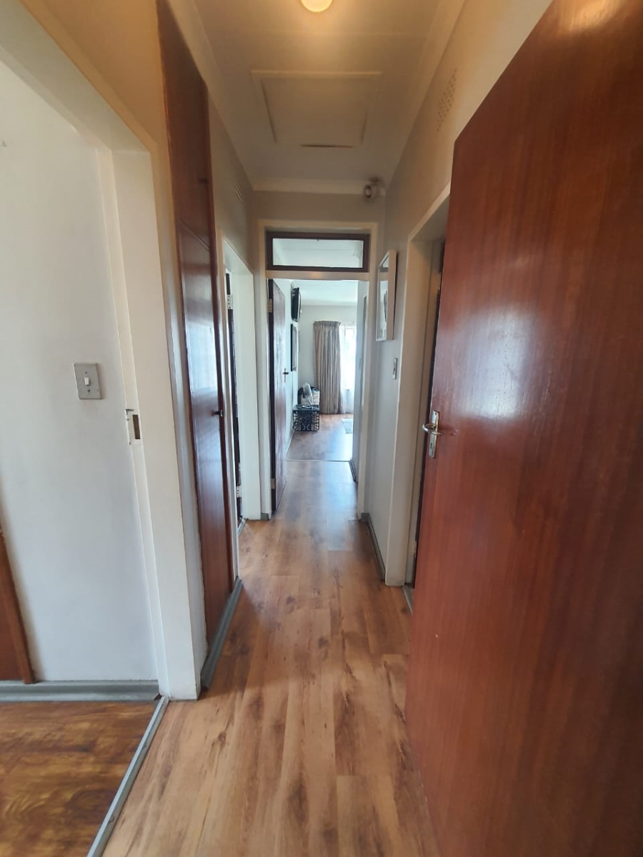 3 Bedroom Property for Sale in Vanderbijlpark SE 6 Gauteng