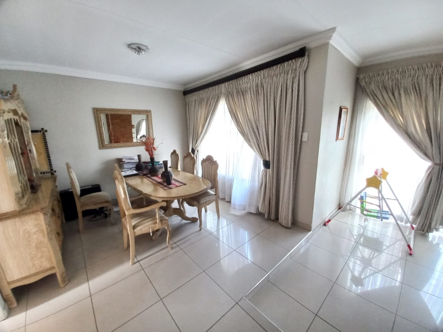 3 Bedroom Property for Sale in Vanderbijlpark SE 6 Gauteng