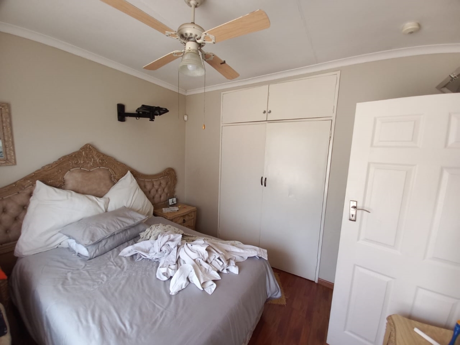 3 Bedroom Property for Sale in Vanderbijlpark SE 6 Gauteng