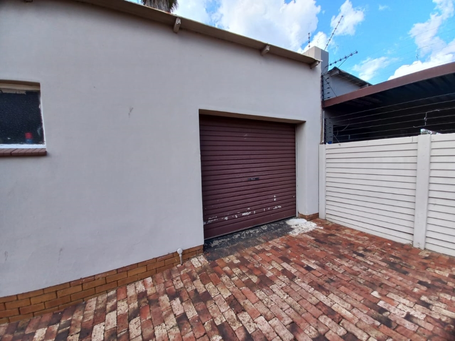 3 Bedroom Property for Sale in Vanderbijlpark SE 6 Gauteng