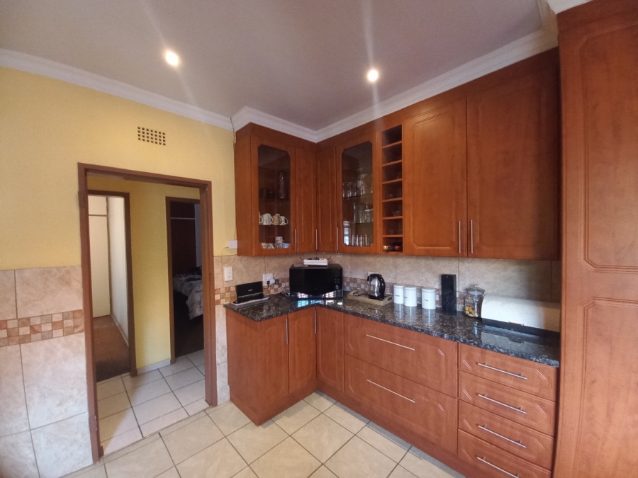 4 Bedroom Property for Sale in Vanderbijlpark SE 6 Gauteng