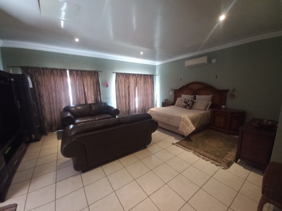 4 Bedroom Property for Sale in Vanderbijlpark SE 6 Gauteng
