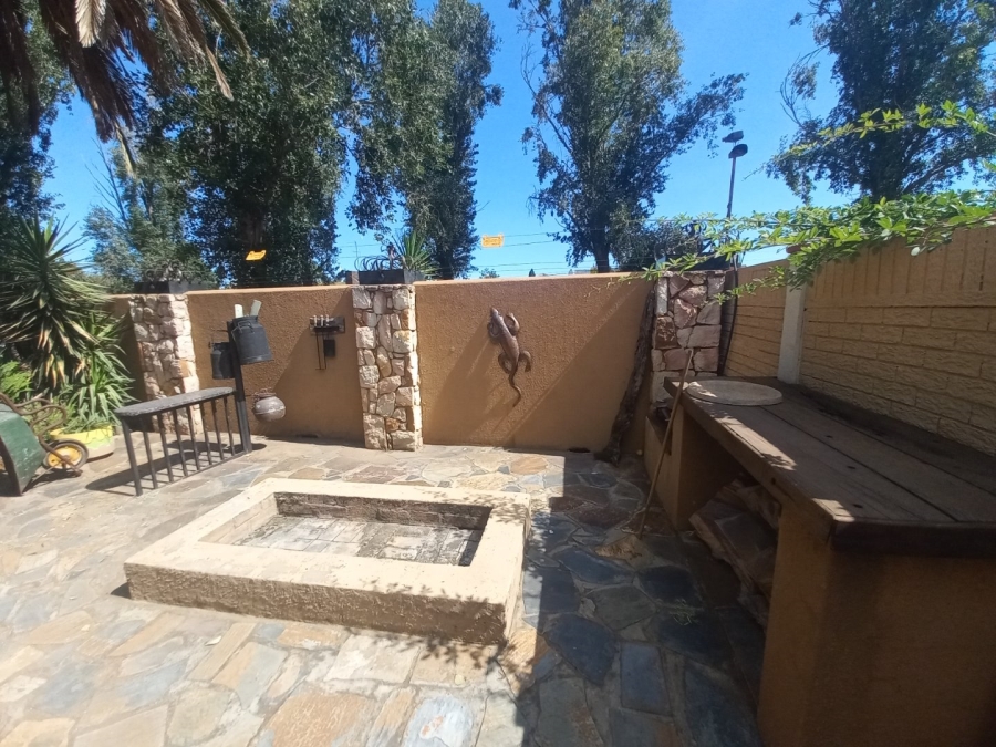 4 Bedroom Property for Sale in Vanderbijlpark SE 6 Gauteng
