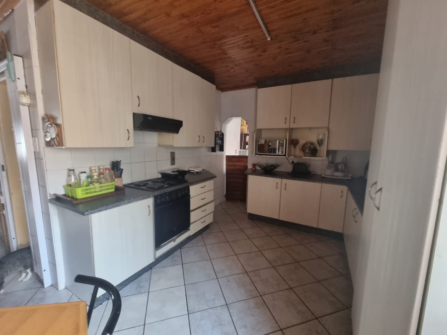 6 Bedroom Property for Sale in Arcon Park Gauteng