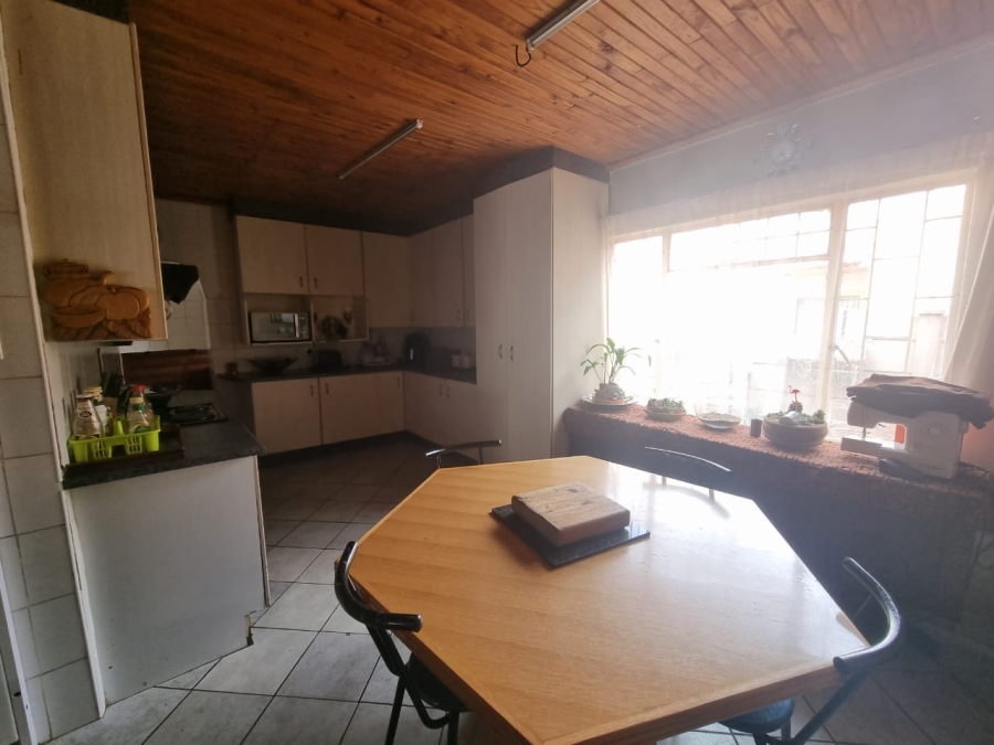 6 Bedroom Property for Sale in Arcon Park Gauteng