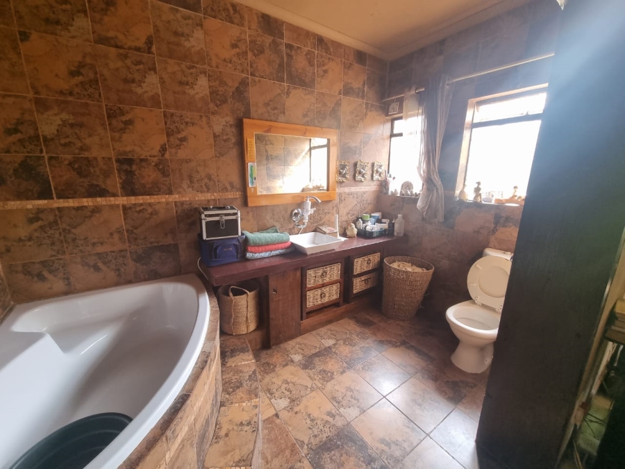 6 Bedroom Property for Sale in Arcon Park Gauteng