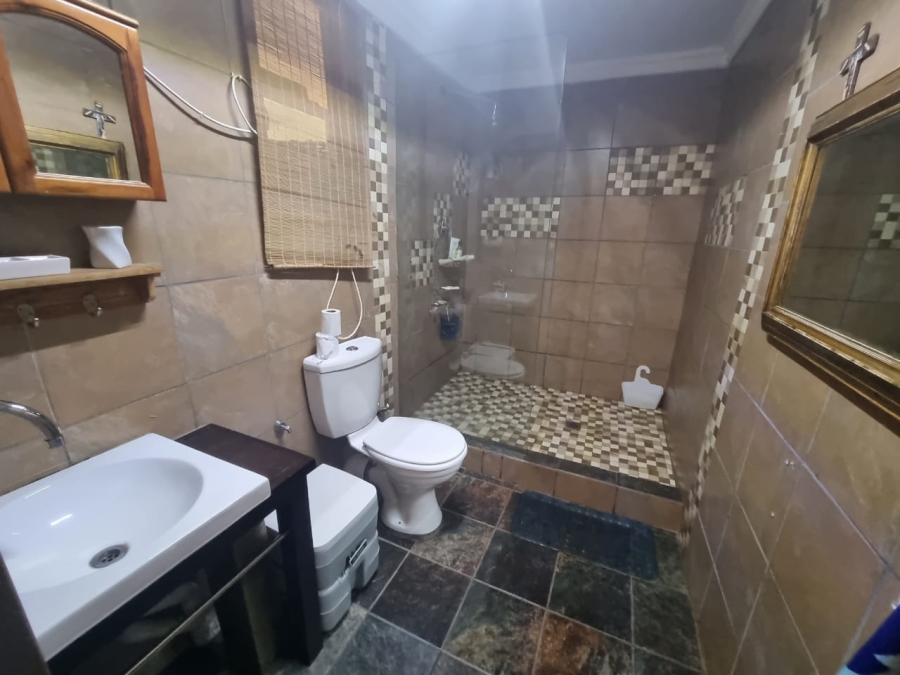 6 Bedroom Property for Sale in Arcon Park Gauteng