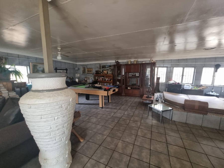 6 Bedroom Property for Sale in Arcon Park Gauteng