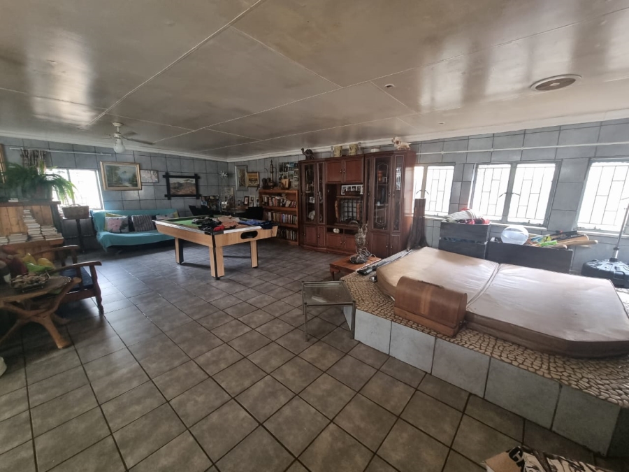 6 Bedroom Property for Sale in Arcon Park Gauteng