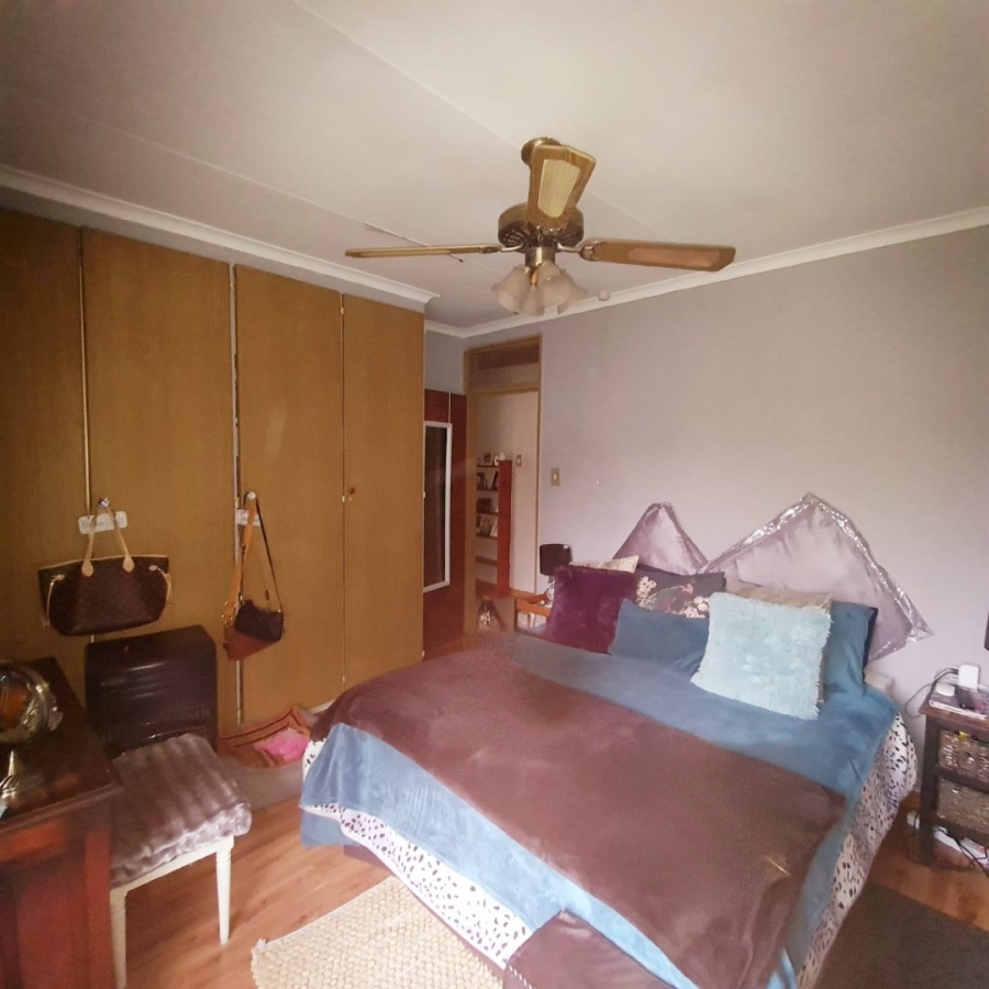 3 Bedroom Property for Sale in Vanderbijlpark SE 6 Gauteng