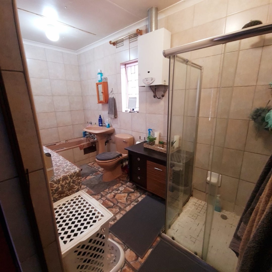 3 Bedroom Property for Sale in Vanderbijlpark SE 6 Gauteng