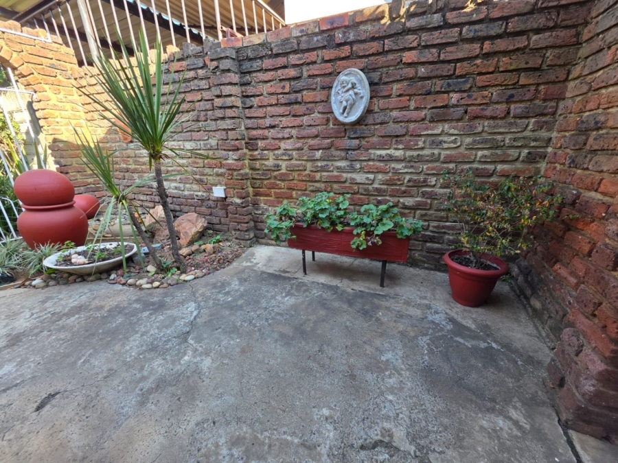 3 Bedroom Property for Sale in Vanderbijlpark SE 6 Gauteng