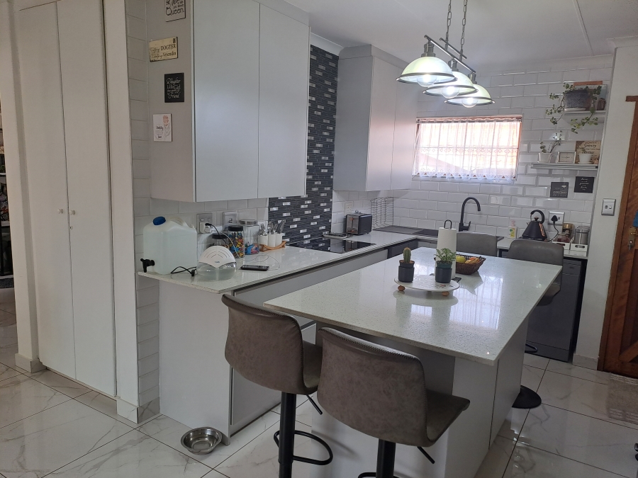 2 Bedroom Property for Sale in Meyersdal Gauteng