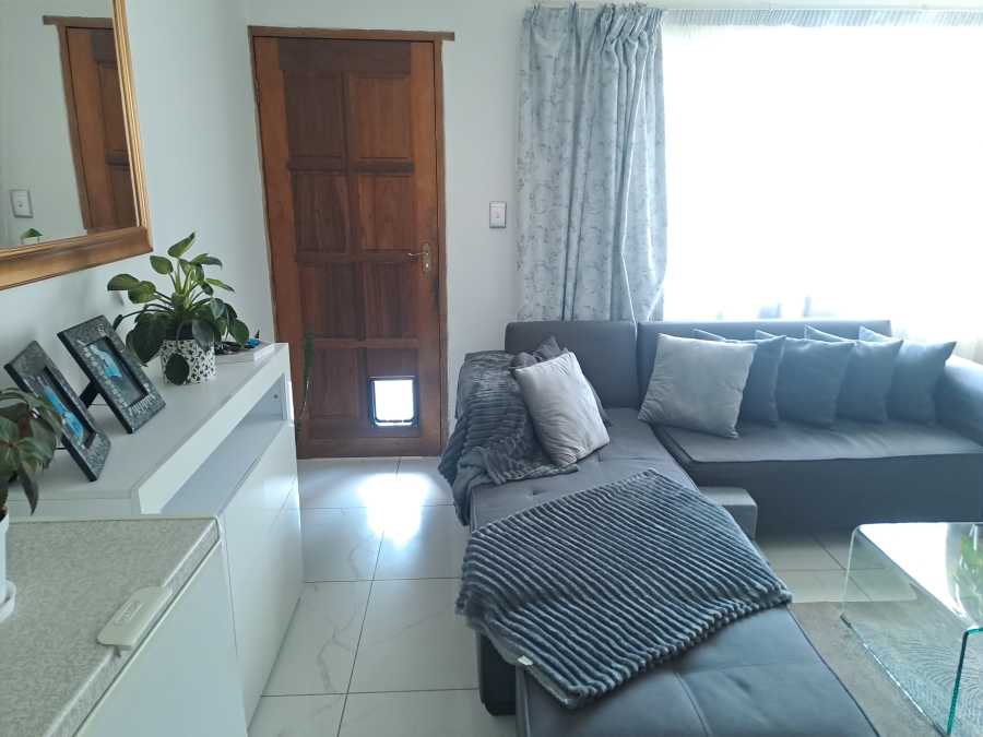 2 Bedroom Property for Sale in Meyersdal Gauteng