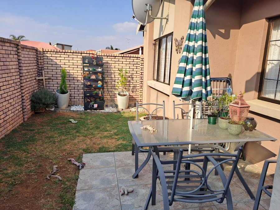 2 Bedroom Property for Sale in Meyersdal Gauteng