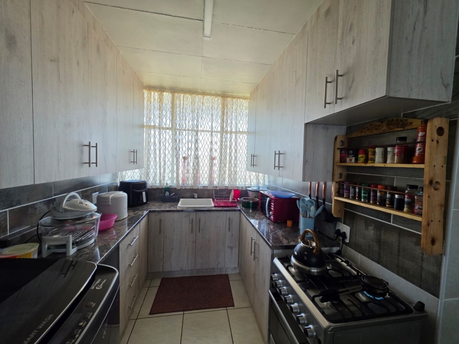 2 Bedroom Property for Sale in Arcon Park Gauteng