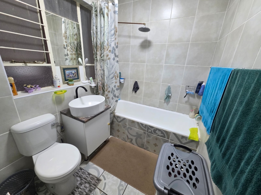 2 Bedroom Property for Sale in Arcon Park Gauteng