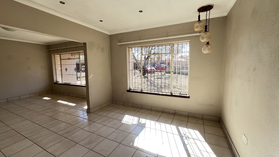 3 Bedroom Property for Sale in Greenhills Gauteng