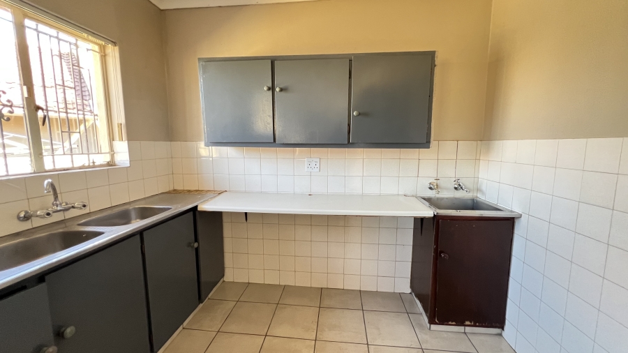 3 Bedroom Property for Sale in Greenhills Gauteng