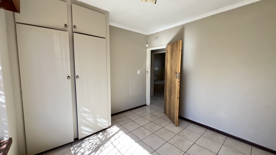 3 Bedroom Property for Sale in Greenhills Gauteng