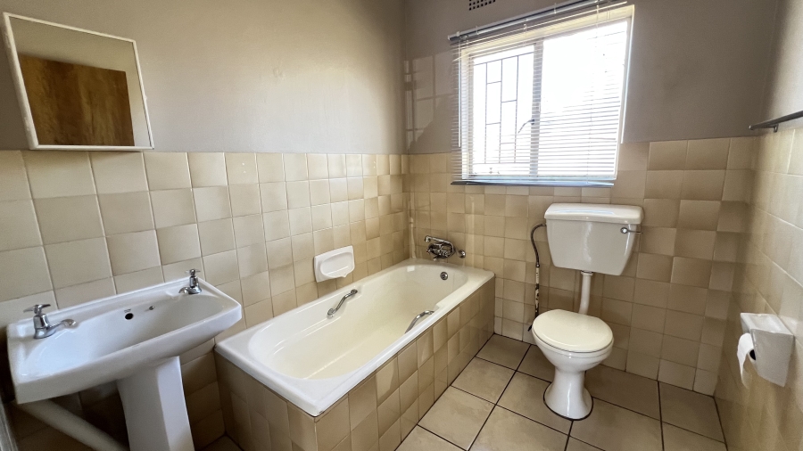 3 Bedroom Property for Sale in Greenhills Gauteng