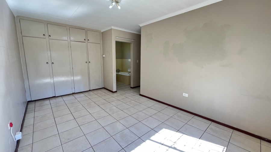 3 Bedroom Property for Sale in Greenhills Gauteng