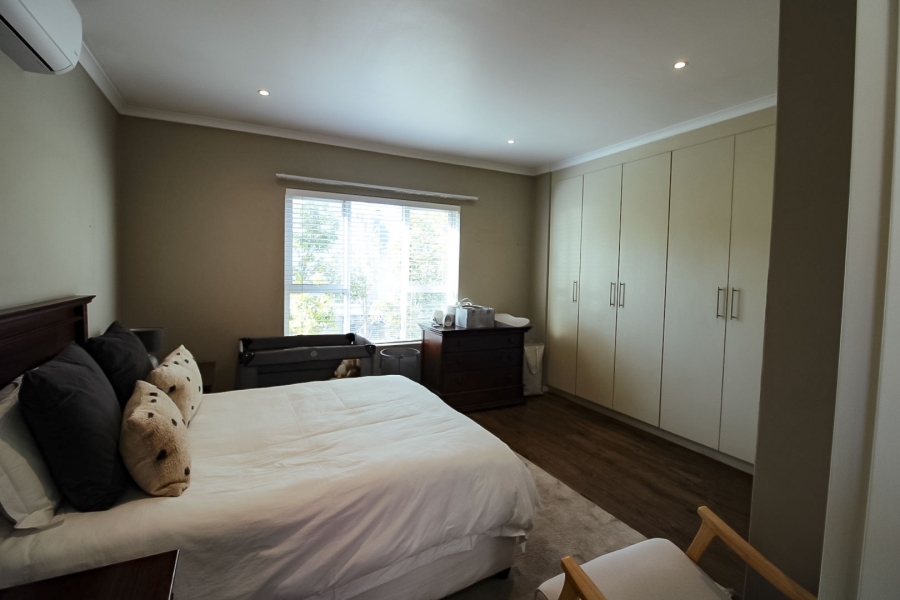 To Let 2 Bedroom Property for Rent in Bryanston Gauteng