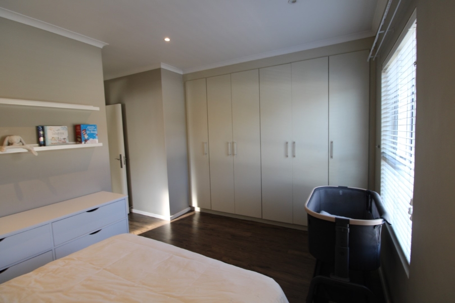 To Let 2 Bedroom Property for Rent in Bryanston Gauteng