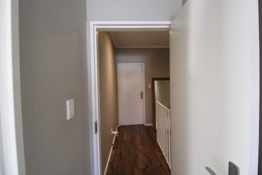 To Let 2 Bedroom Property for Rent in Bryanston Gauteng