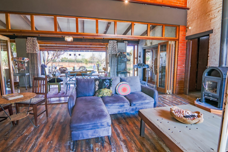 5 Bedroom Property for Sale in Raslouw Gauteng