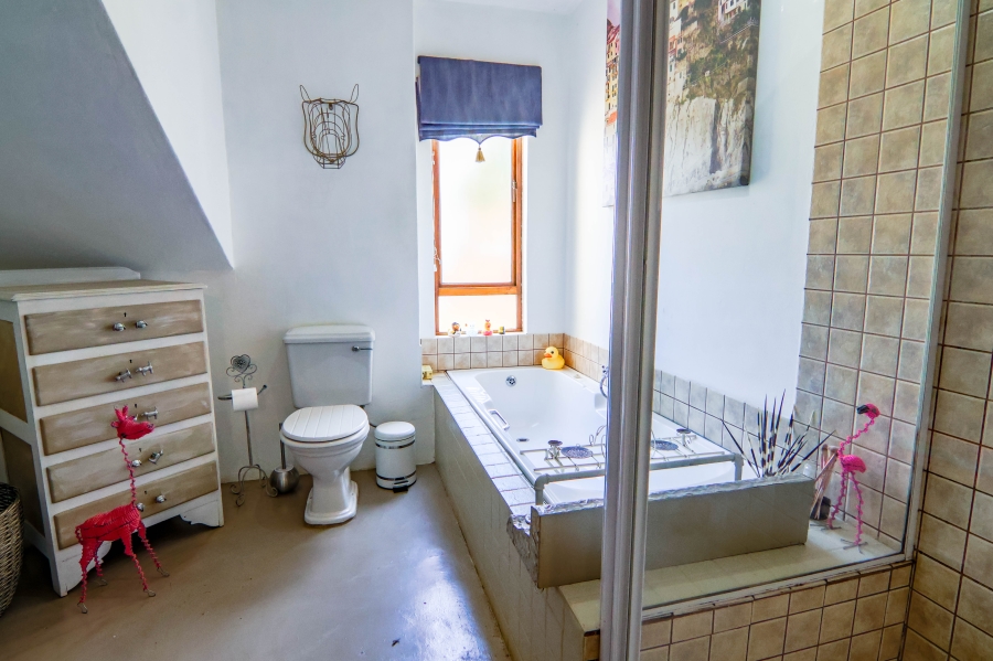 5 Bedroom Property for Sale in Raslouw Gauteng