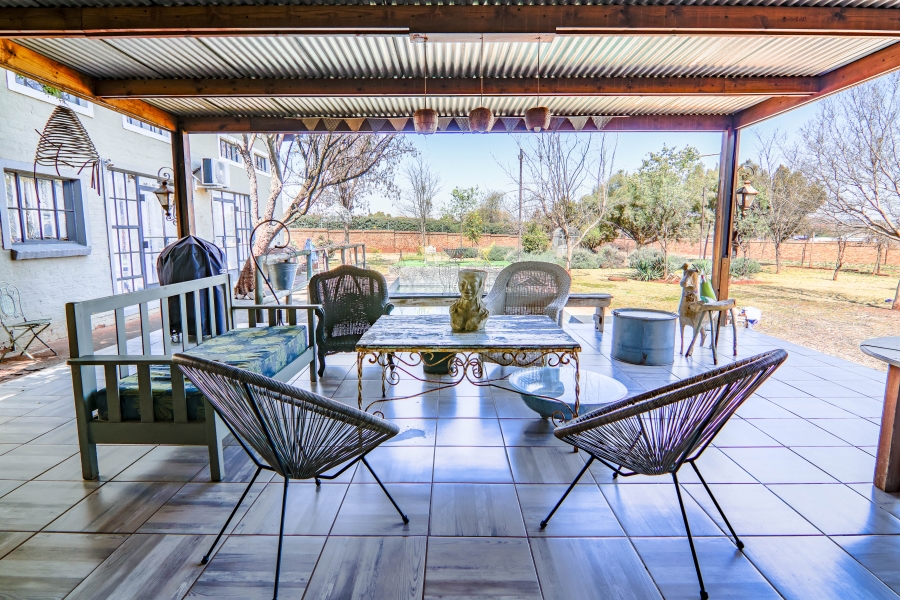 5 Bedroom Property for Sale in Raslouw Gauteng