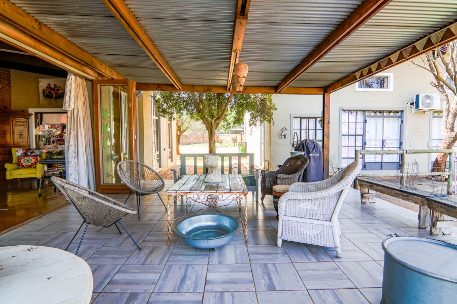 5 Bedroom Property for Sale in Raslouw Gauteng