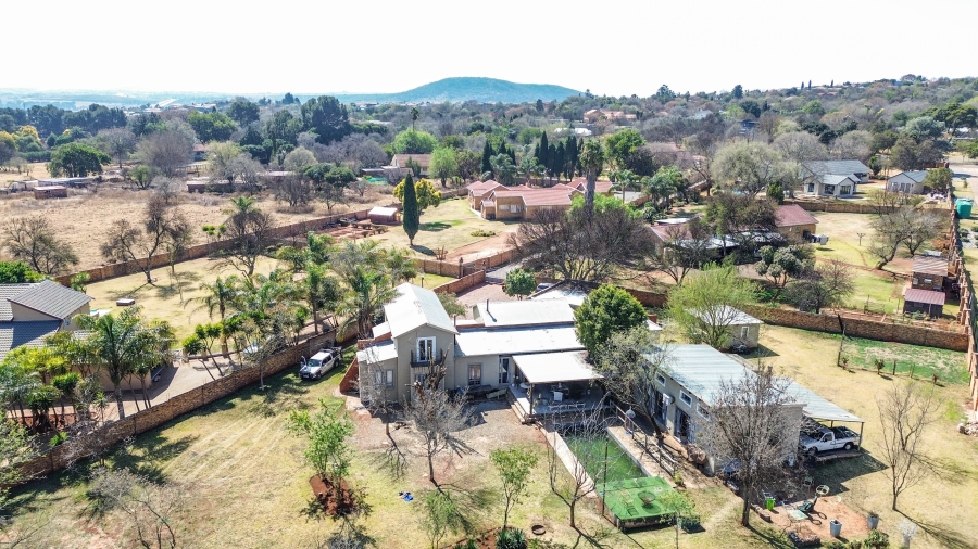 5 Bedroom Property for Sale in Raslouw Gauteng